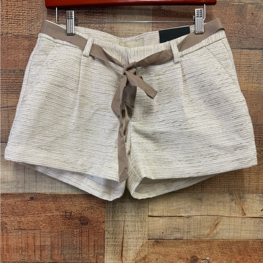 Banana Republic Cream Ryan Fit Twill Shorts NWT Size 6